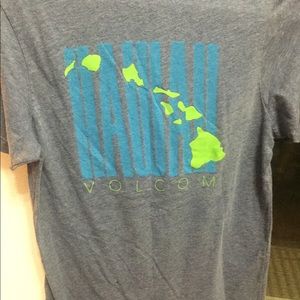 Volcom Hawaii short sleeve tee.